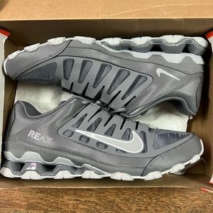 Men’s. NIKE REAX 8 TR Mesh, Size 13, will be shipped without box.